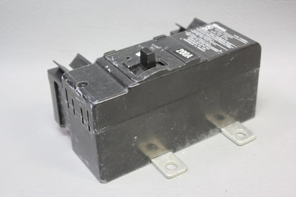 UNUSED SIEMENS 200A CIRCUIT BREAKER  P/N: EQ8695