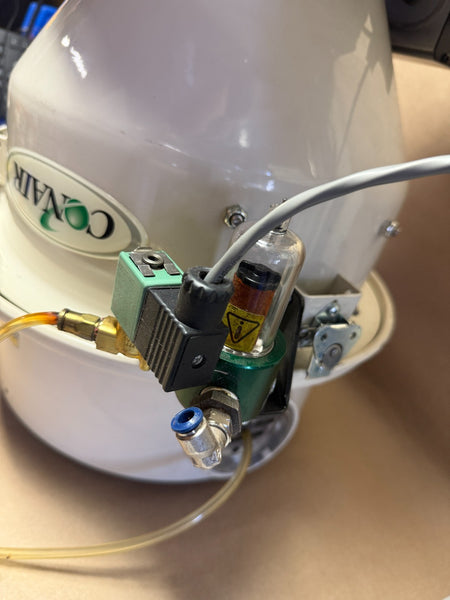 CONAIR  DL Series Material Feeder with UTB-24-D Terminal Box Hopper DL 15 Vacuum