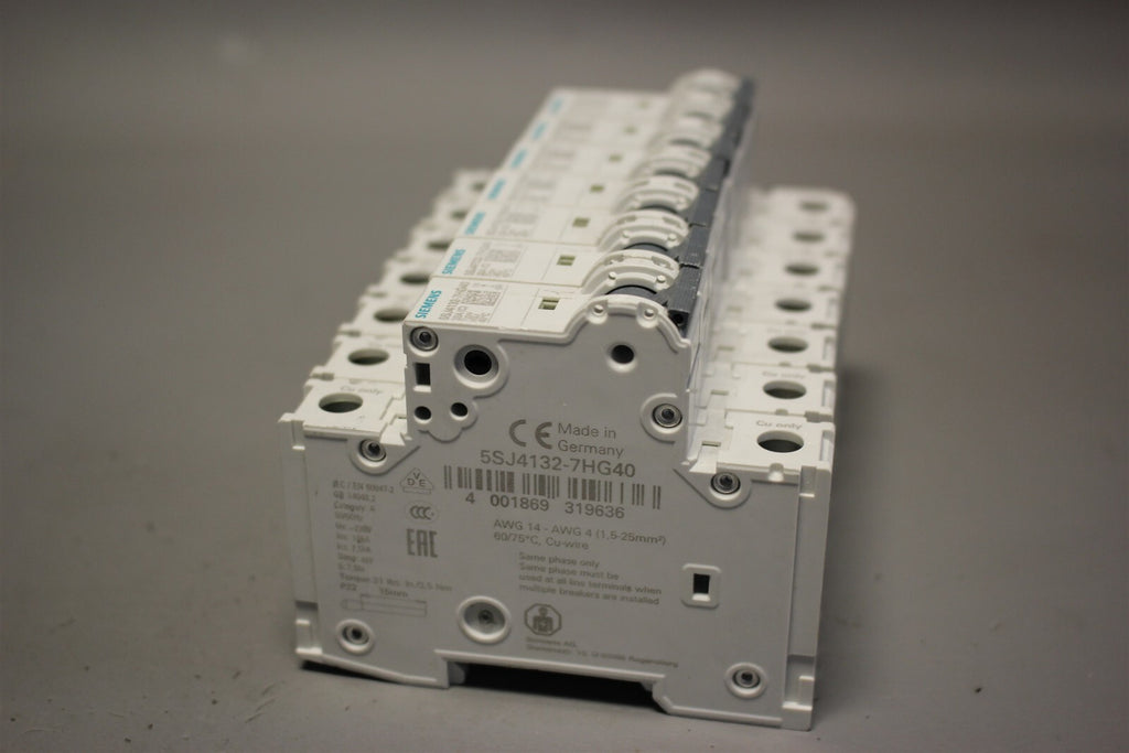 Lot of 7 SIEMENS CIRCUIT BREAKER 5SJ4132-7HG40