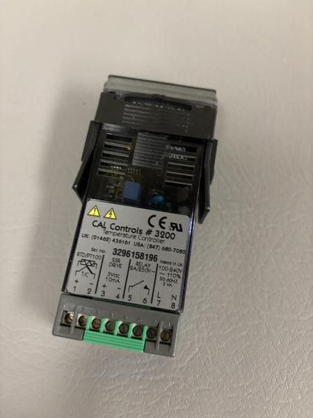 Cals Controls 3200  Digital Temperature Controller