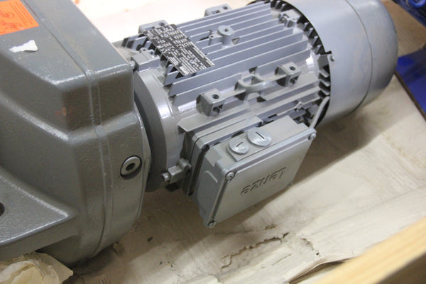 NEW LENZE G500 SHAFT MOUNTED HELICAL GEARBOX WITH 3 PHASE MOTOR G50BS231MHAR2C00