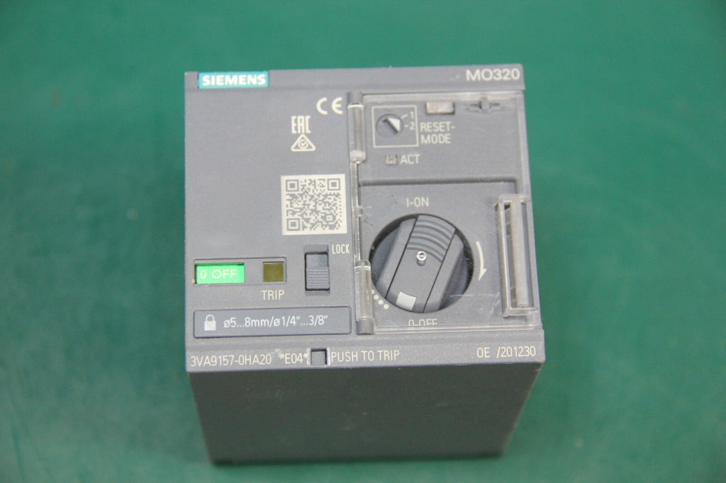 SIEMENS MOTOR OPERATOR 3VA9157-0HA20 FOR 3VA11 CIRCUIT BREAKER