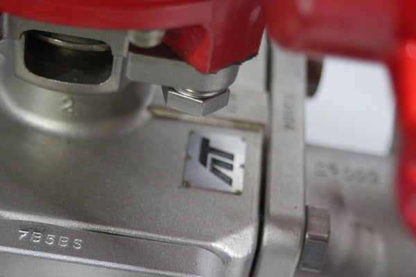 NEW TRIAC/AT CONTROLS 2" 3 WAY SS BALL VALVE WITH ACTUATOR ACTUATOR WE-1700