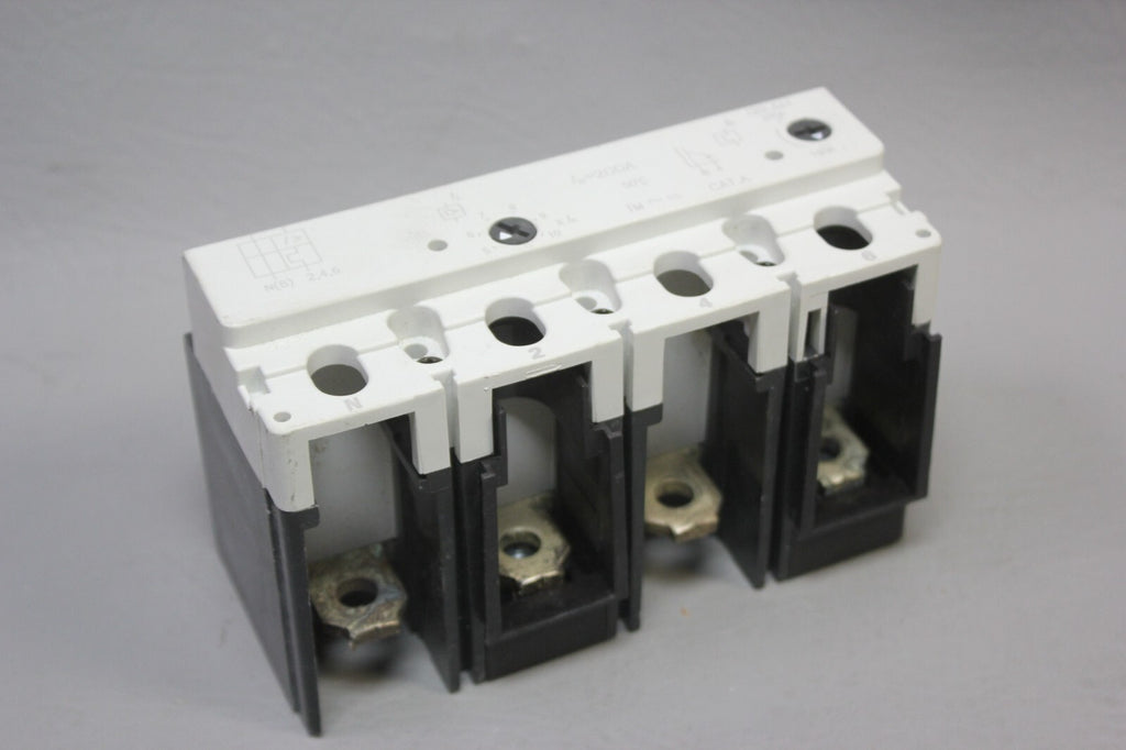 SIEMENS 200A CIRCUIT BREAKER TRIP UNIT  P/N: 3VL9320-7EJ45