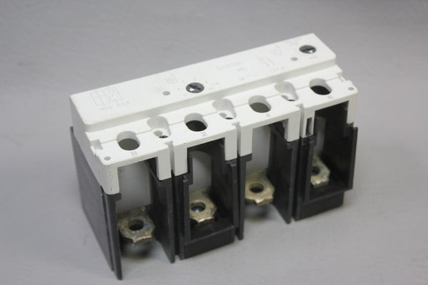 SIEMENS 200A CIRCUIT BREAKER TRIP UNIT  P/N: 3VL9320-7EJ45