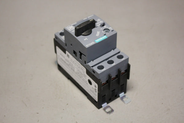 UNUSED SIEMENS SIRIUS CIRCUIT BREAKER 3RV2021-OJA10