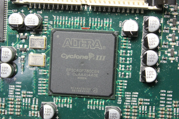 PCB W/ALTERA CYCLONE III FPGA CPU IC ANALOG DEVICES ADC LINEAR IC'S CIRCUITS