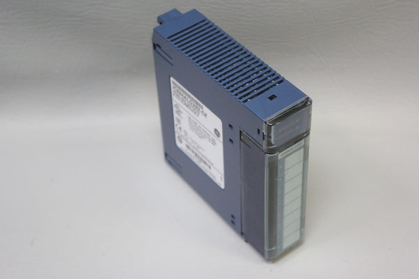 GE ANALOG OUTPUT 8 CH CURR/VOLT PLC MODULE IC694ALG392-CE