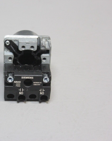 1 UNUSED SIEMENS NON ILLUMINATED PUSH BUTTON GREEN 52PM8A3K OIL TIGHT