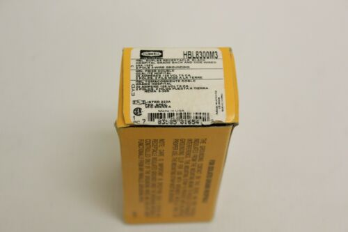 Hubbel HBL8300M3 Duplex Receptacle Outlet AV Grade