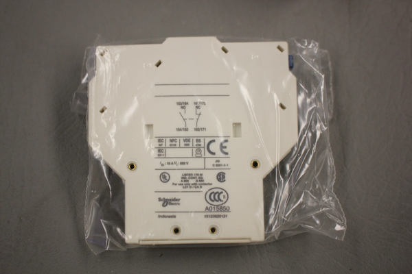 NEW TELEMECANIQUE LATERAL CONTACT BLOCK LAD8N11 038467