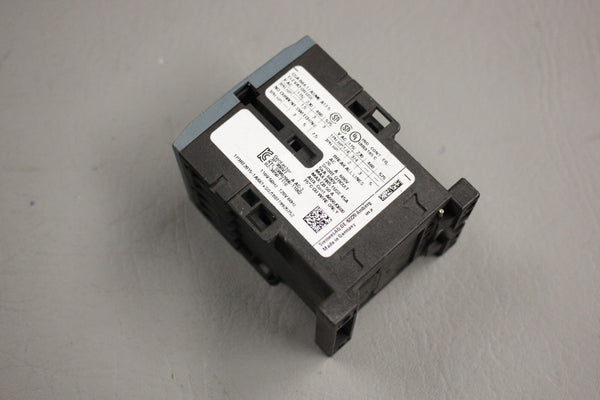 SIEMENS SIRIUS CONTACTOR 3RT2015-1AK61