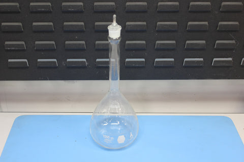 Kimble Kimax 28017 Class A 1000mL Glass Volumetric Flask With Stopper 