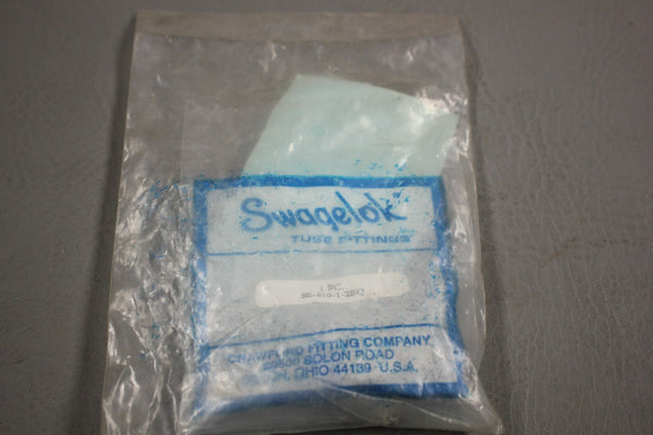 NEW SWAGELOK TUBE FITTING SS-810-1
