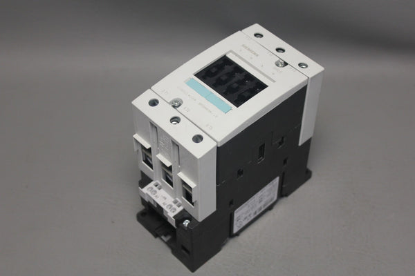 SIEMENS POWER CONTACTOR WITH 110/120V COIL 3RT1044-3AK60