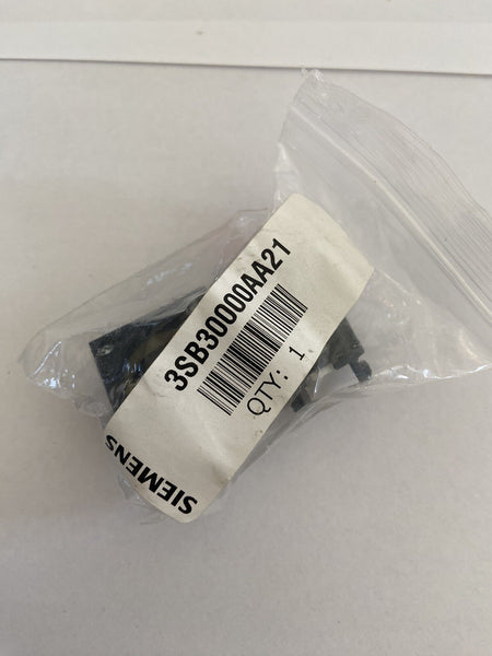 NEW Siemens 3SB3000-0AA21, Illuminating Push Button