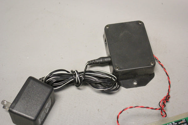 TE TECHNOLOGY POWER SUPPLY TC-24-25 WITH CABLES AND SUPPLY