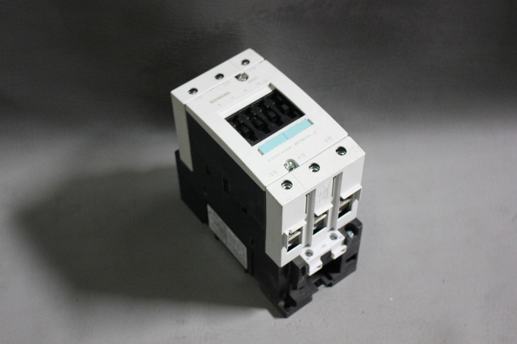 SIEMENS POWER CONTACTOR   3RT1044-1AC20