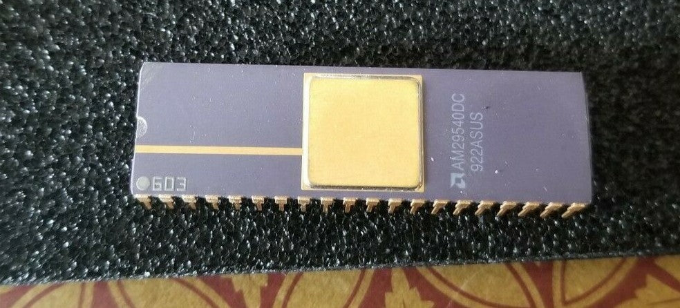 Vintage AMD Purple Ceramic & Gold 40 Pin DIP Chip Processor AM29540DC
