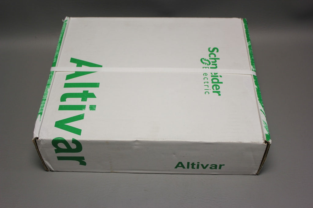 NEW SCHNEIDER ATV320U07N4B ALTIVAR 1HP AC SPEED DRIVE