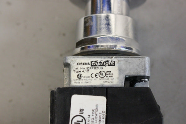 SIEMENS GREEN ILLUMINATED HEAVY DUTY PUSH/PULL BUTTON 52PP3E3UB