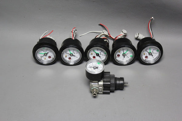 Lot of 6  SMC PRESSURE GAUGES