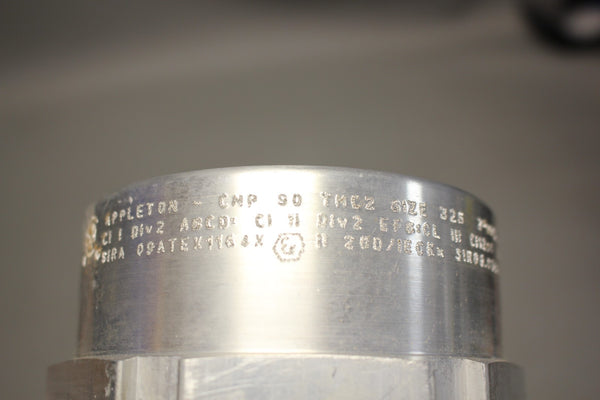 NEW APPLETON CABLE CONNECTOR SIZE 3  ALUMINUM  TMC2-300325A