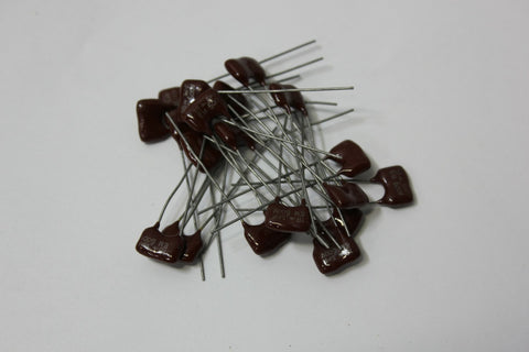  25 pcs 18± .5PF EM 500V Capacitor lot 