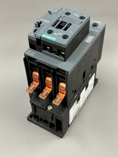 UNUSED SIEMENS POWER CONTACTOR 3RT2037-1AK60-1AA0
