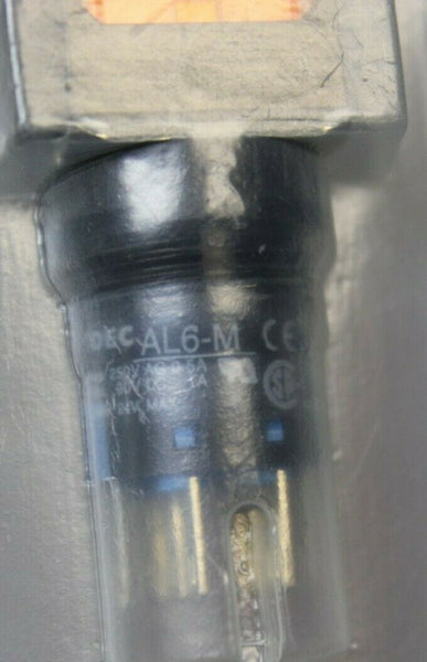 NEW IDEC AMBER OILTIGHT ILLUMINATED PUSHBUTTON  AL6-M AL6Q-M24P-A