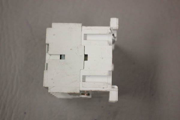ALLEN BRADLEY CONTACTOR 100-MO5N*3 SER A