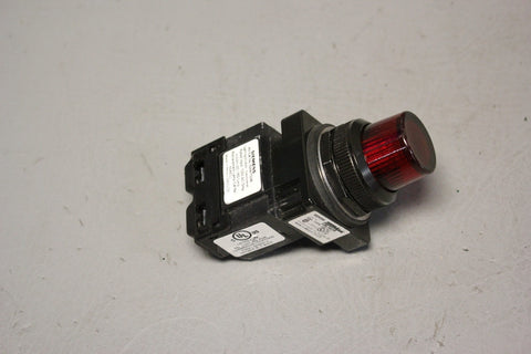 UNUSED SIEMENS RED PILOT LIGHT  52PL4U2