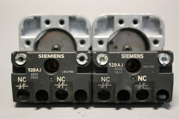 Lot of 2 SIEMENS GREEN PUSH-BUTTON SWITCH 52PA8B3 W/52BAJ