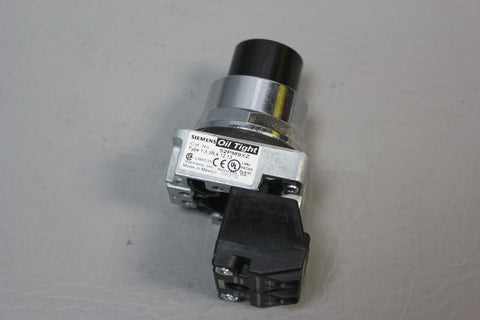 NEW SIEMENS PUSH BUTTON SWITCH BLACK OIL TIGHT 52PM9XZ