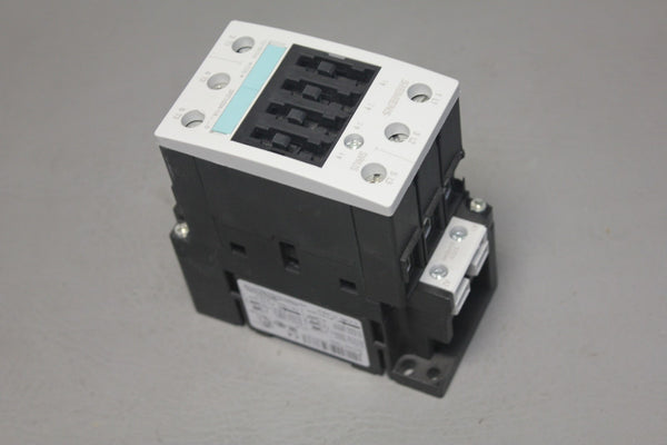 SIEMENS POWER CONTACTOR WITH 220V COIL 3RT1034-1AN20