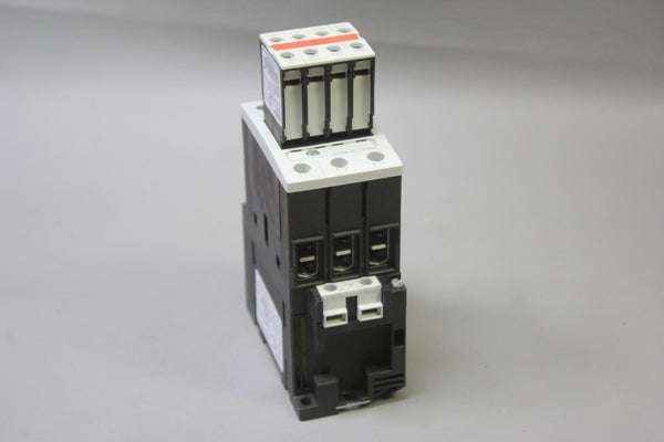 NEW SIEMENS 3RT1035-1QB44-3MA0 CONTACTOR