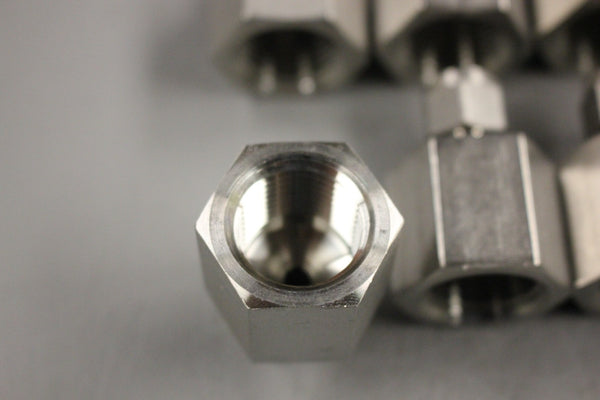 NEW SWAGELOK FITTING LOT OF 15 SS-400-7-8