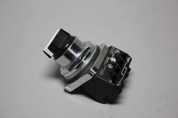 SIEMENS SELECTOR SWITCH, CONTACT BLOCK 52SA2CAB W/52BJK