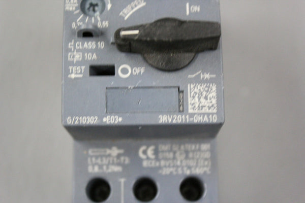 SIEMENS SIRIUS CONTACTOR MOTOR STARTER 3RV2011-OHA10