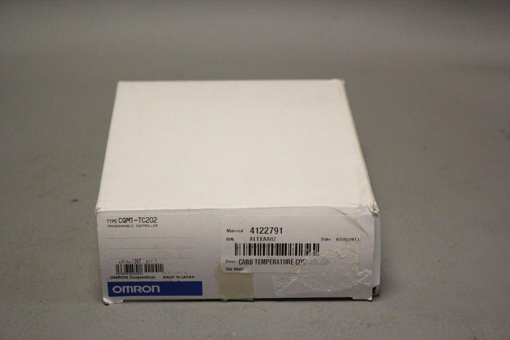 NEW OMRON TEMPERATURE CONTROL UNIT PLC MODULE  CQM1-TC202