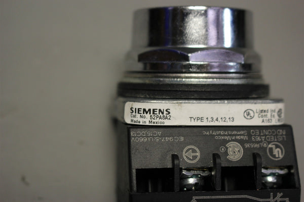 SIEMENS RED PUSH-BUTTON SWITCH 52PA8A2 W/52BAJ