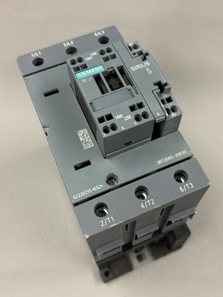 UNUSED SIEMENS POWER CONTACTOR 3RT2045-3NB30