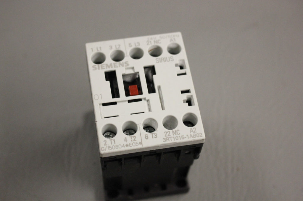 SIEMENS SIRIUS CONTACTOR 3RT1015-1AB02