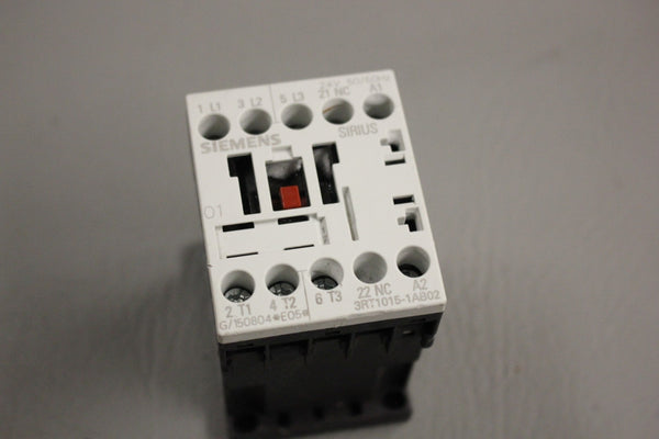 SIEMENS SIRIUS CONTACTOR 3RT1015-1AB02