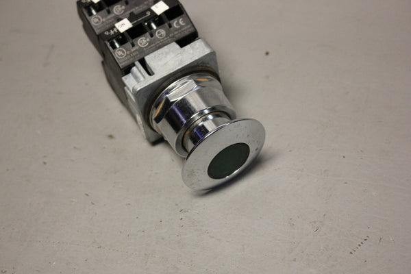 SIEMENS GREEN ILLUMINATED HEAVY DUTY PUSH/PULL BUTTON 52PP3E3UB