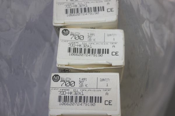 LOT OF 25 NEW ALLEN BRADLEY CONTROL RELAYS 700-HK32A1