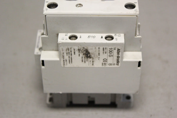 ALLEN-BRADLEY CONTACTOR 100-C30B00 series C