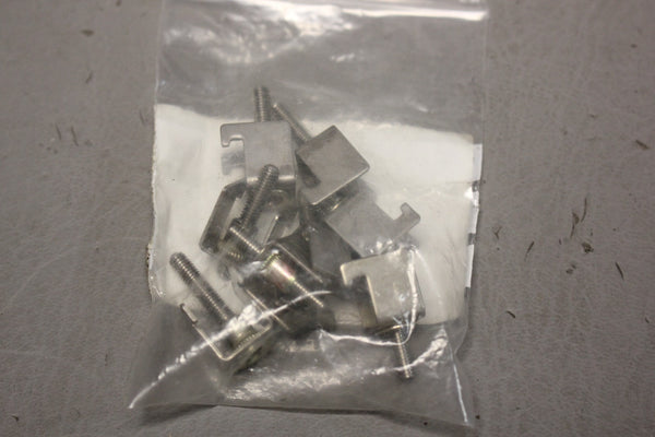 NEW LOT OF 8 EATON  XV MOUNTING SETS BRACKETS  139809