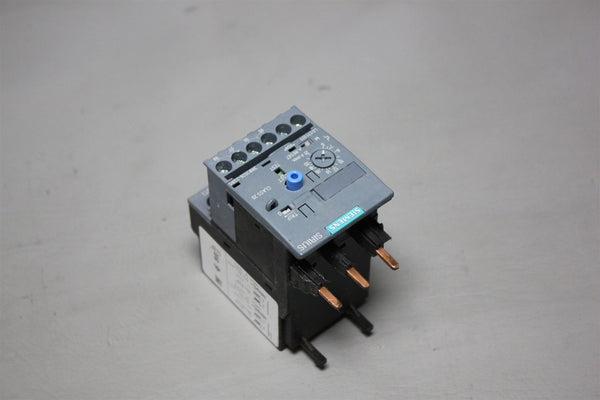 UNUSED SIEMENS OVERLOAD RELAY 3RB3026-2QB0