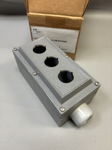 NEW ALLEN BRADLEY 800H-3HZ4R PB STATION